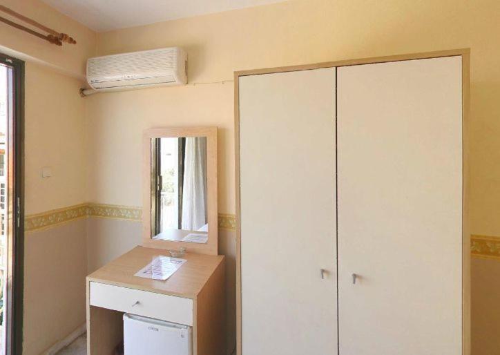 קוסדסי Rosy Hotel חדר תמונה